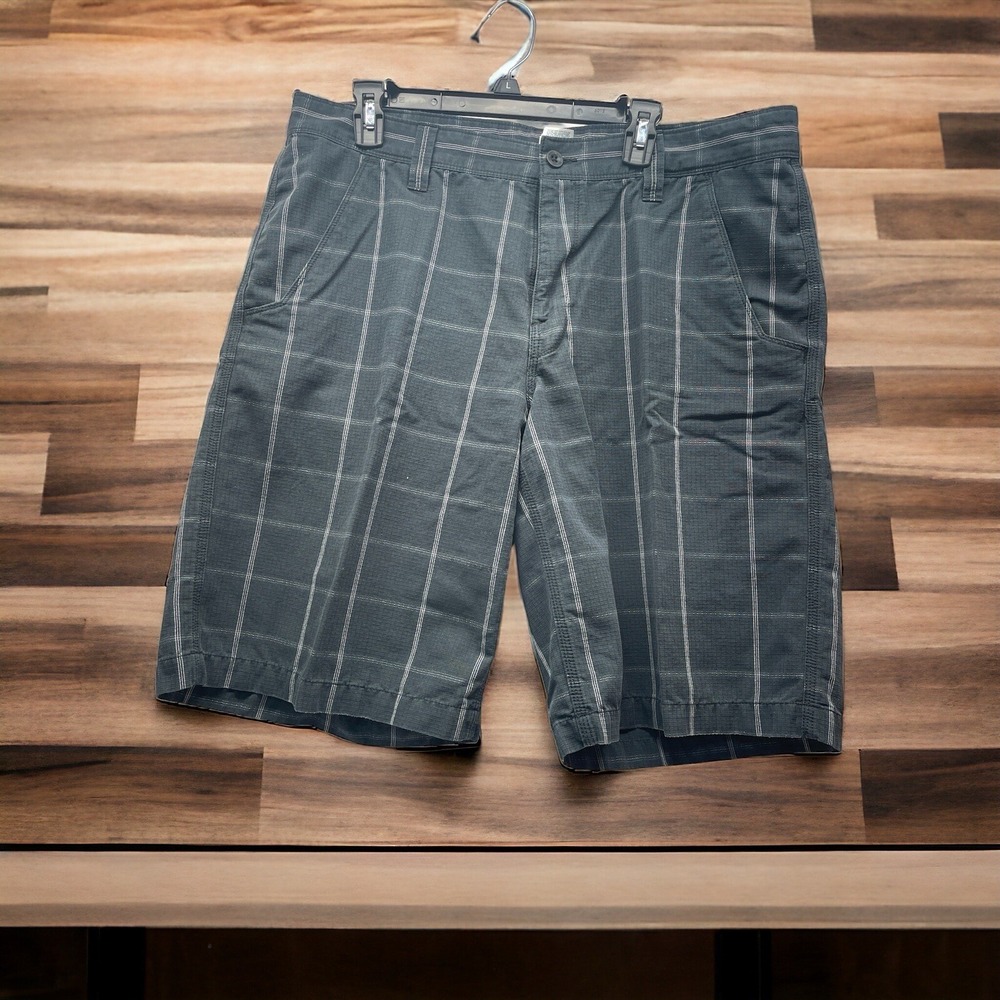The North Face Men's 38 Gray Check Stripped Shorts